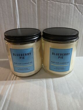 BATH AND BODY WORKS BLUEBERRY PIE SINGLE WICK CANDLES X2. NEW, UNBURNED.